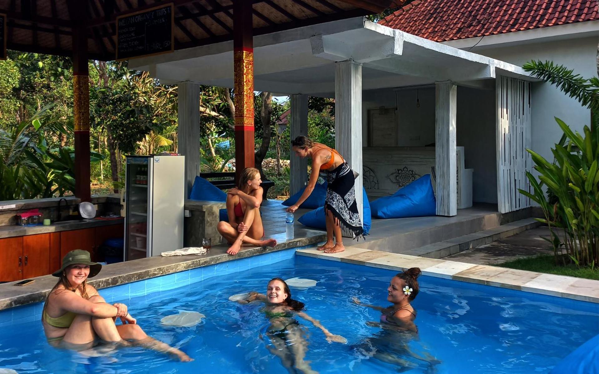 Castaway Island Hostel Lembongan Dış mekan fotoğraf