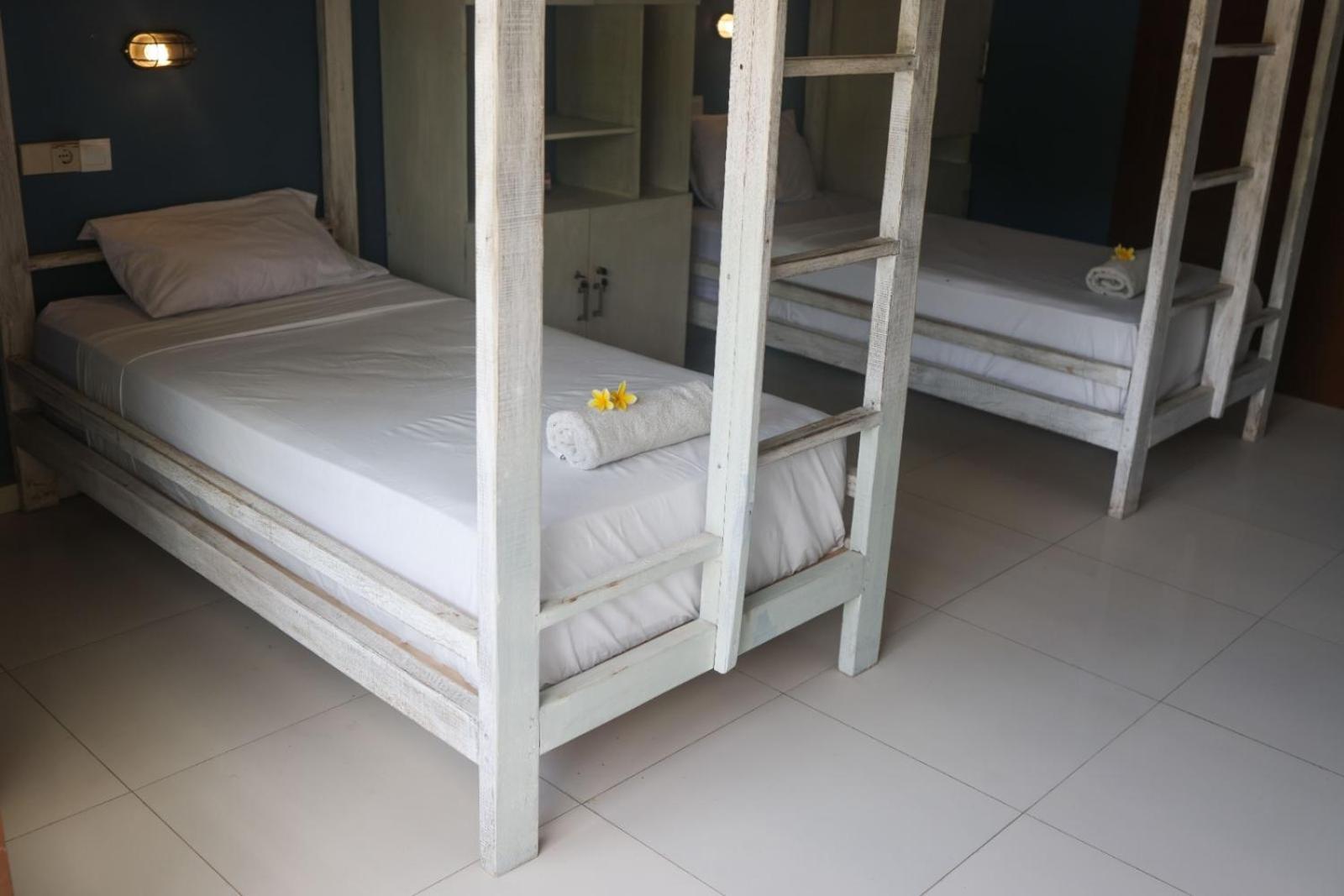 Castaway Island Hostel Lembongan Dış mekan fotoğraf