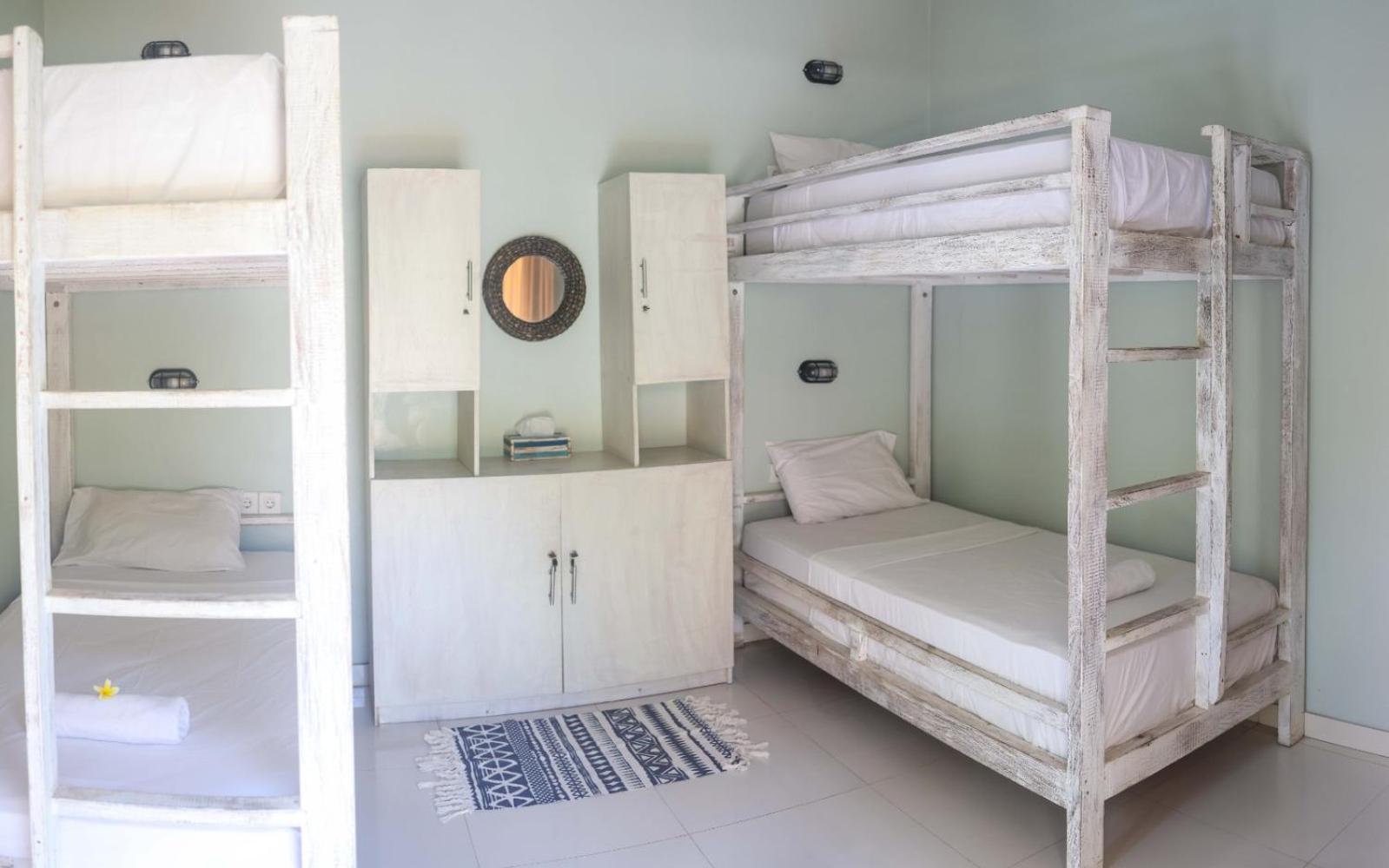 Castaway Island Hostel Lembongan Dış mekan fotoğraf